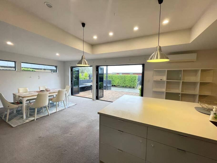 Spacious 4 Bed Family Home Christchurch Bagian luar foto