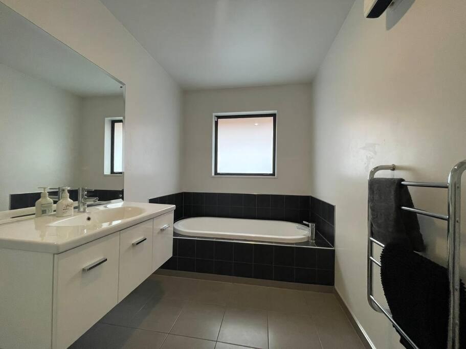 Spacious 4 Bed Family Home Christchurch Bagian luar foto
